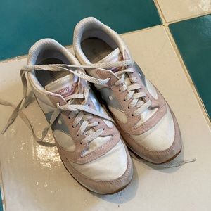 Pink Women’s Saucony Sneakers size 8
